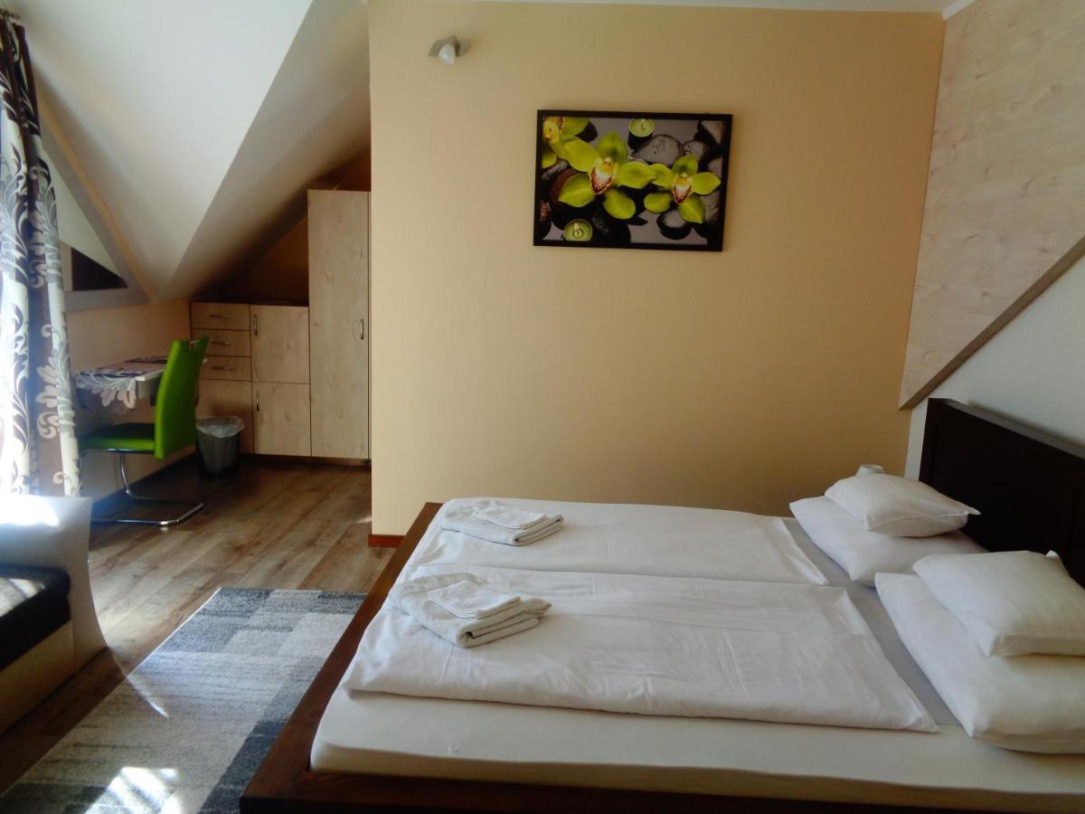 Patricia Panzio Hotell Bük Exteriör bild