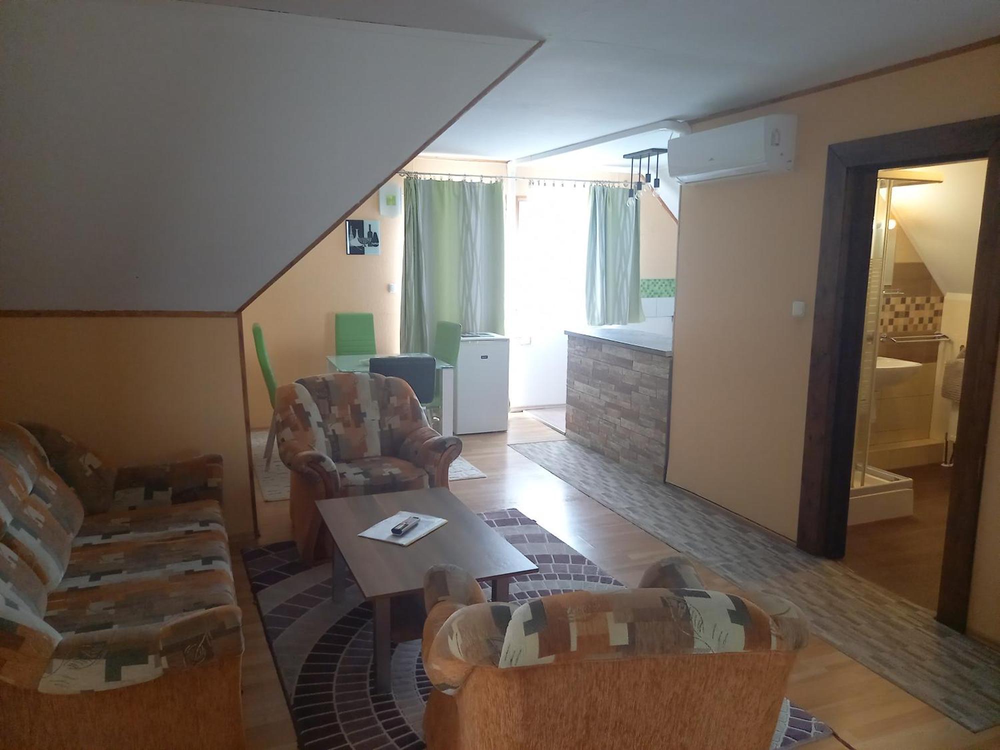 Patricia Panzio Hotell Bük Exteriör bild
